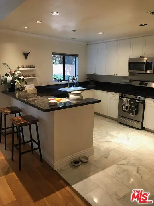 1238 S Holt Avenue #2, Los Angeles, CA 90035