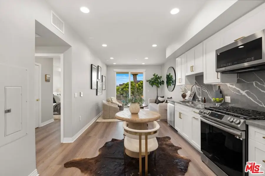7428 Santa Monica Boulevard #304, West Hollywood, CA 90046 - #2