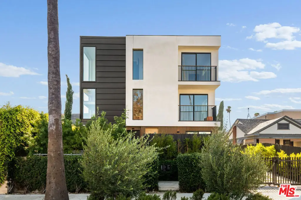 923 N Mariposa Avenue, Los Angeles, CA 90029 - #1