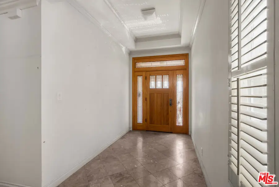 6019 S Harcourt Avenue, Los Angeles, CA 90043 - #2