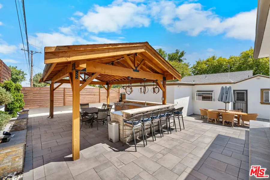 3317 Burritt Way, La Crescenta, CA 91214 - #2