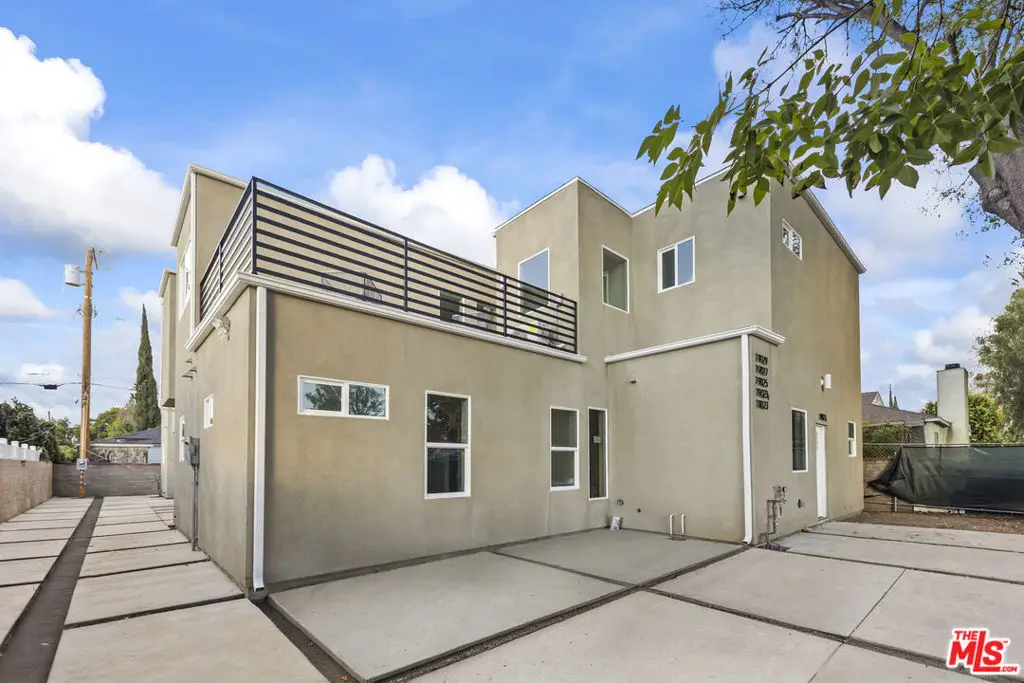 19025 Bassett Street, Reseda, CA 91335 - #1