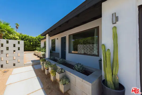 2350 N Los Alamos Road, Palm Springs, CA 92262