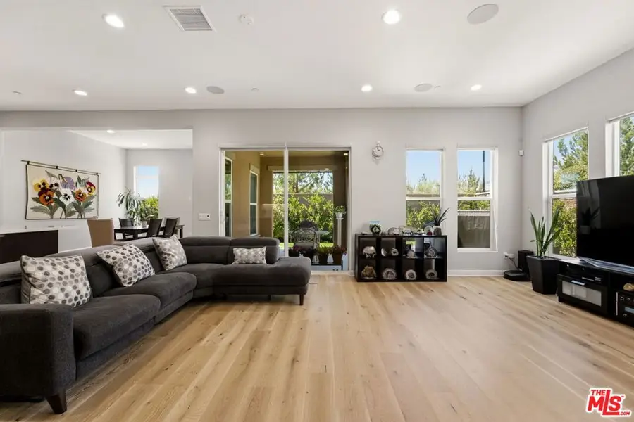 20715 Butternut Circle, Porter Ranch, CA 91326 - #3