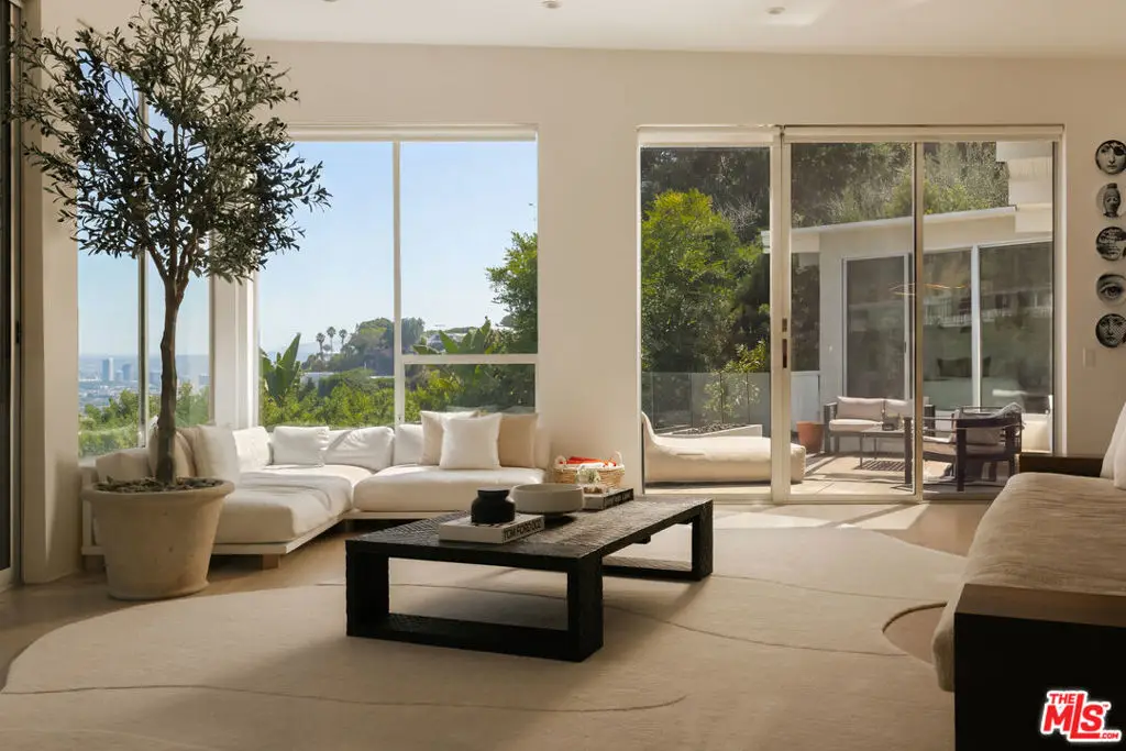 8618 Franklin Avenue, Los Angeles, CA 90069 - #1