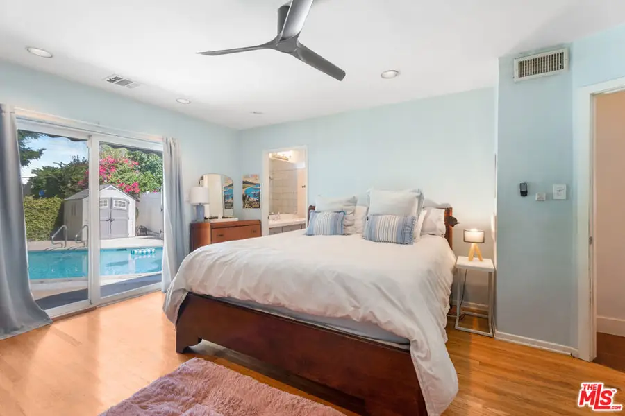 5410 Columbus Avenue, Van Nuys, CA 91411 - #3