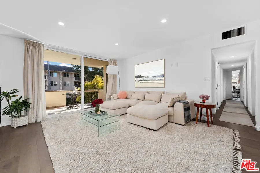 11970 Montana Avenue #207, Los Angeles, CA 90049 - #3