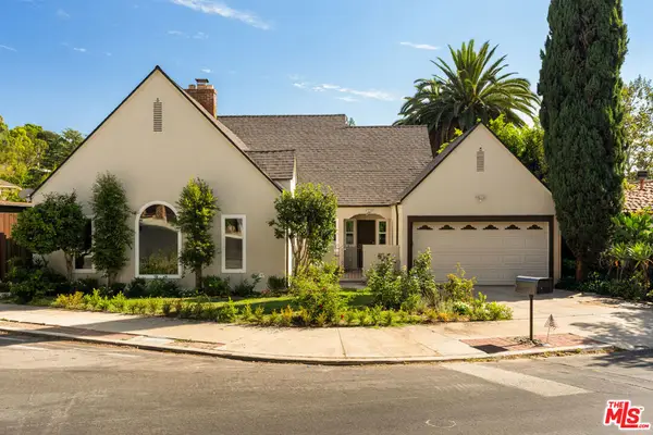 3141 E La Suvida Drive, Los Angeles, CA 90068