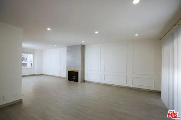 10214 Samoa Avenue #25, Tujunga, CA 91042