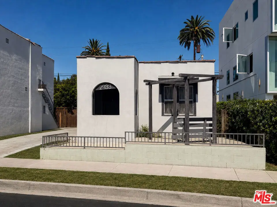 2933 S La Brea Avenue, Los Angeles, CA 90016 - #1