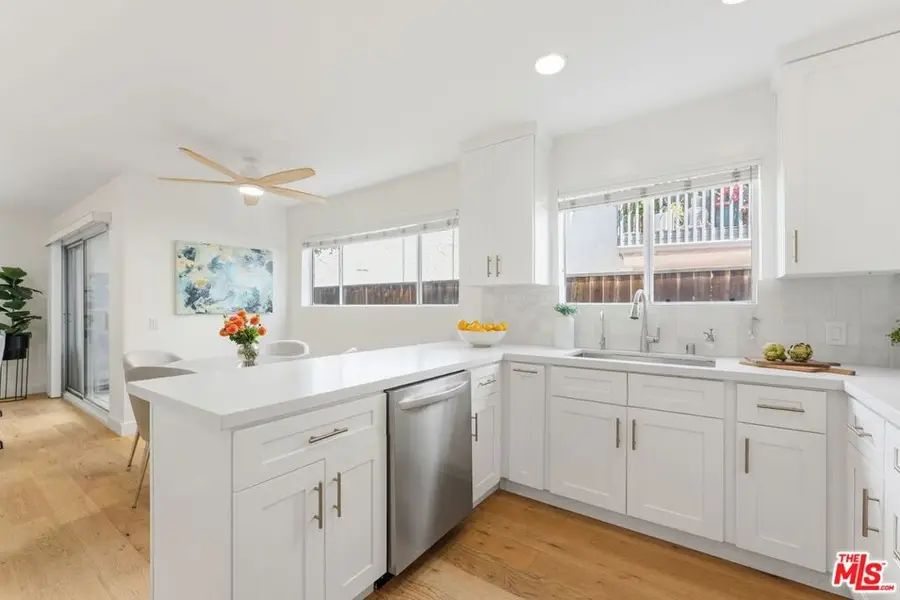 446 San Vicente Boulevard #106, Santa Monica, CA 90402 - #3