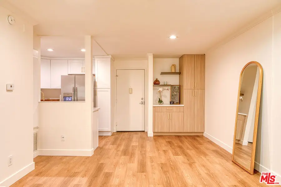 5510 Owensmouth Avenue #218, Woodland Hills, CA 91367 - #3
