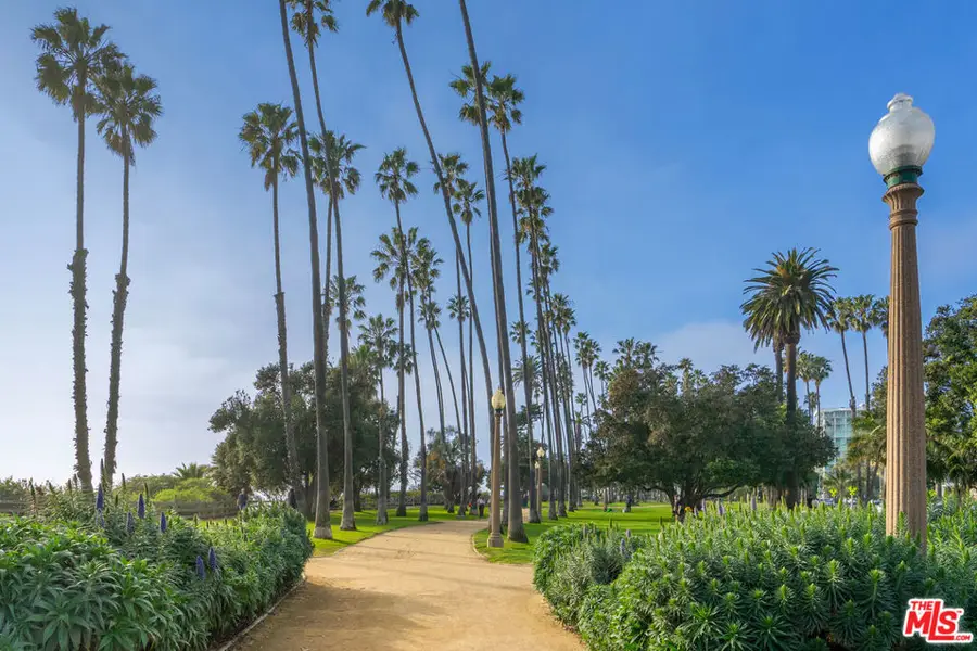 125 Montana Avenue #204, Santa Monica, CA 90403 - #3