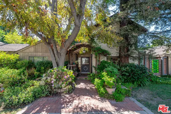 15203 Camarillo Street, Sherman Oaks, CA 91403