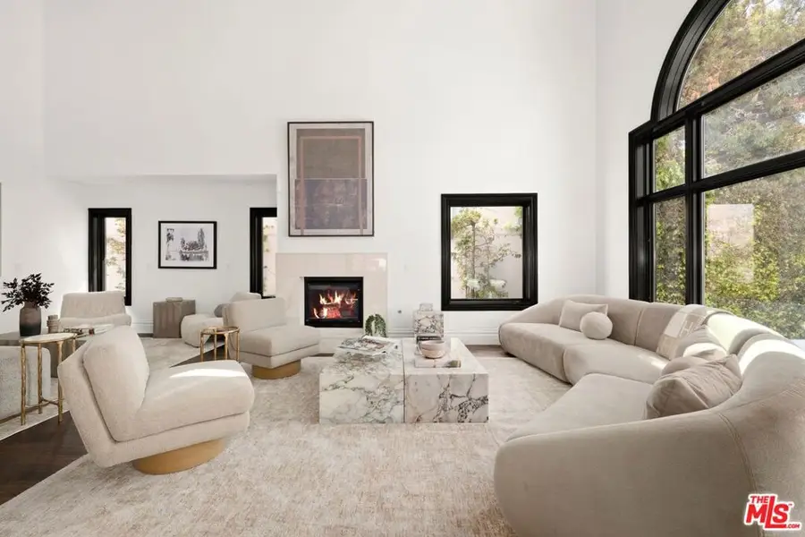 10669 Wellworth Avenue, Los Angeles, CA 90024 - #3