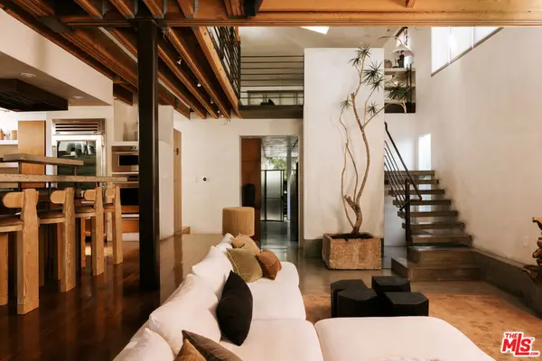 554 Westminster Avenue, Los Angeles, CA 90291