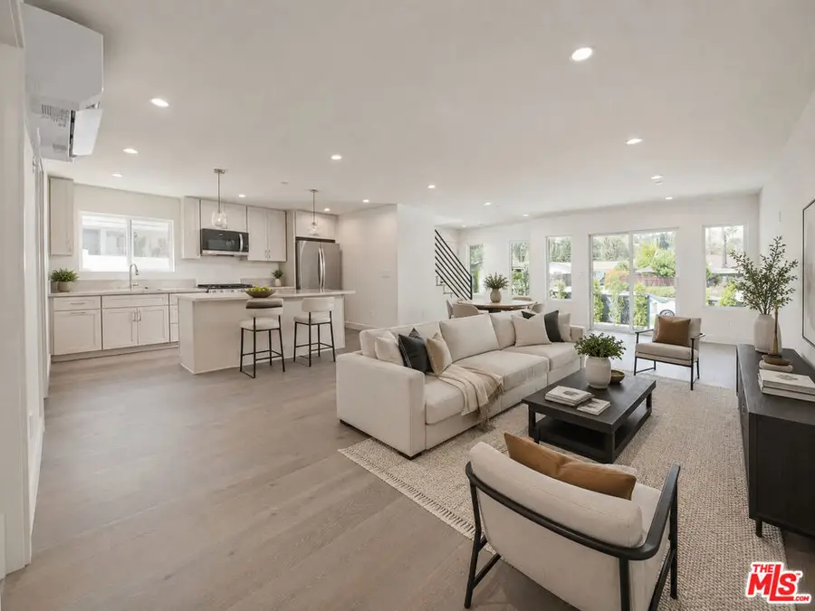 4942 Topanga Canyon Boulevard, Woodland Hills, CA 91364 - #3