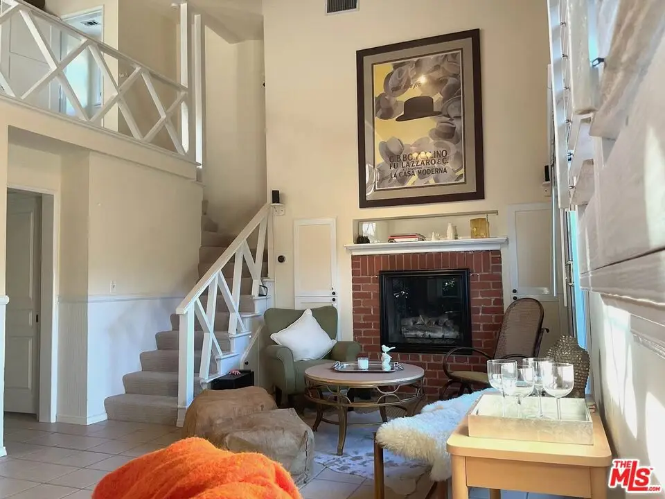 5262 N Willowcrest Avenue, North Hollywood, CA 91601 - #1