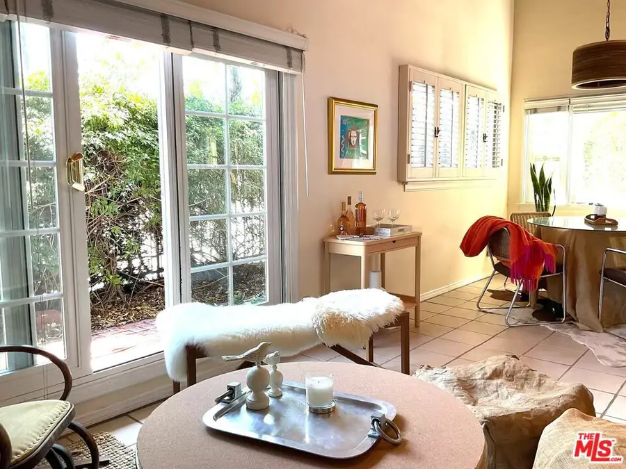 5262 N Willowcrest Avenue, North Hollywood, CA 91601 - #2