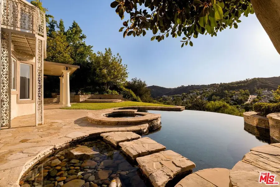 3469 Cordova Drive, Calabasas, CA 91302 - #3