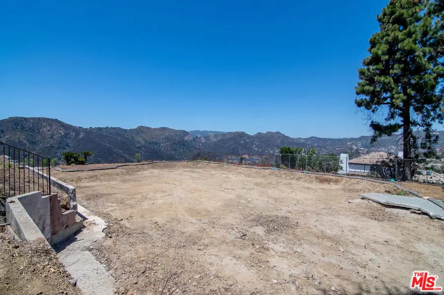 16748 Monte Hermoso Drive, Pacific Palisades, CA 90272 - #2