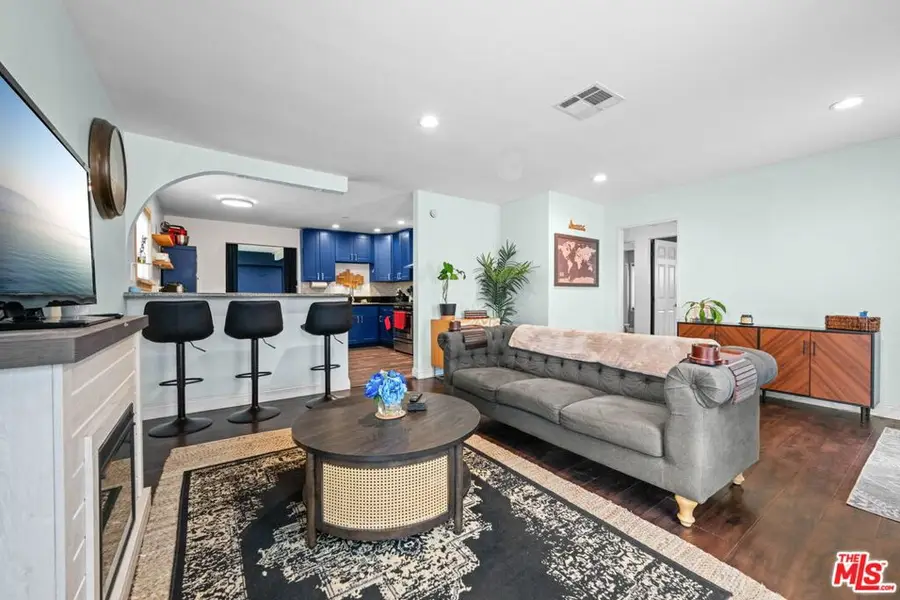 11143 Califa Street, North Hollywood, CA 91601 - #2