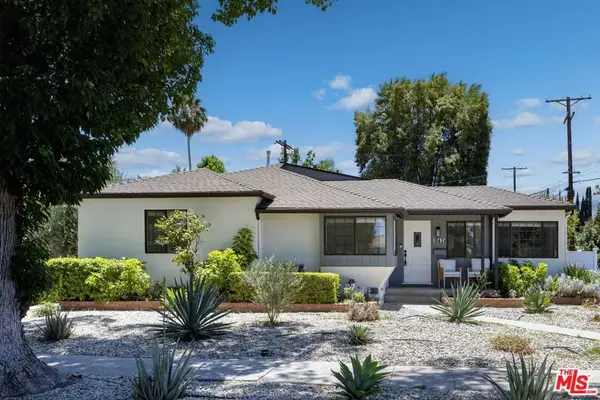 18424 Domino Street, Tarzana, CA 91335