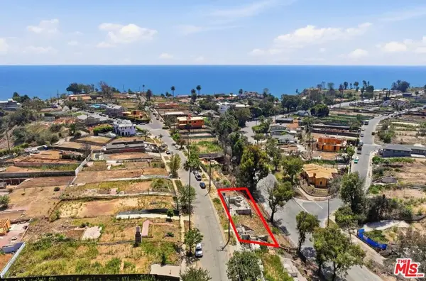545 N Las Casas Avenue, Los Angeles, CA 90272