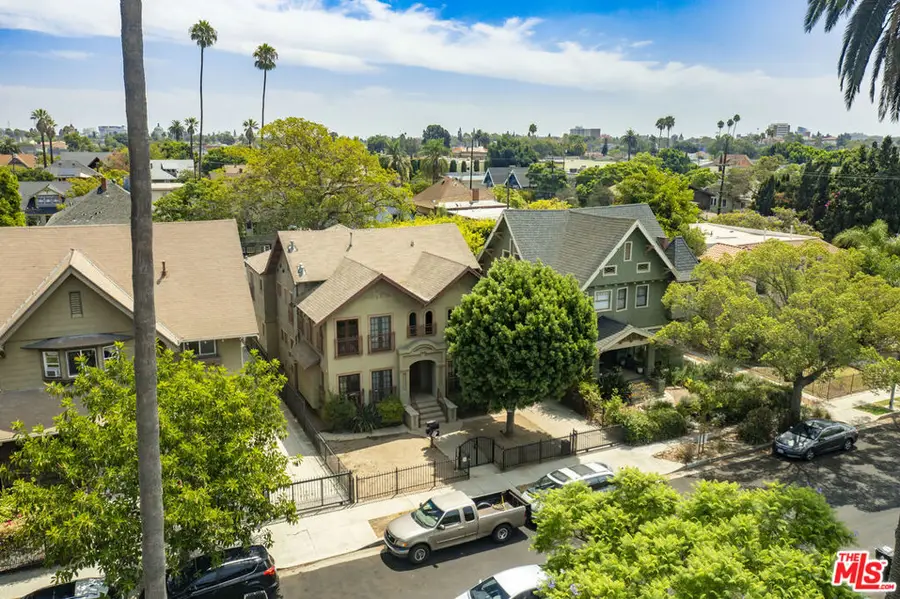 2646 Kenwood Avenue, Los Angeles, CA 90007 - #3