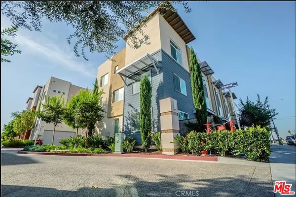 5795 S Acacia Lane, Lakewood, CA 90712