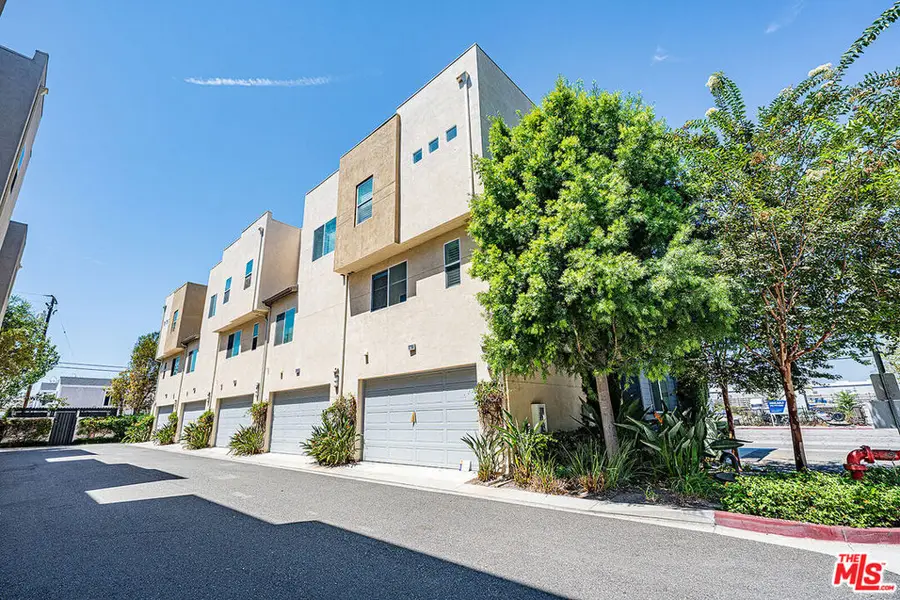 5795 S Acacia Lane, Lakewood, CA 90712 - #2