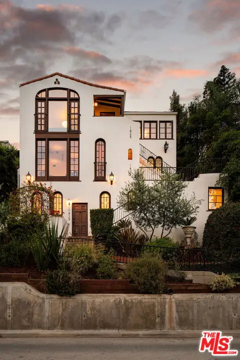 1825 Redesdale Avenue, Los Angeles, CA 90026 - #2