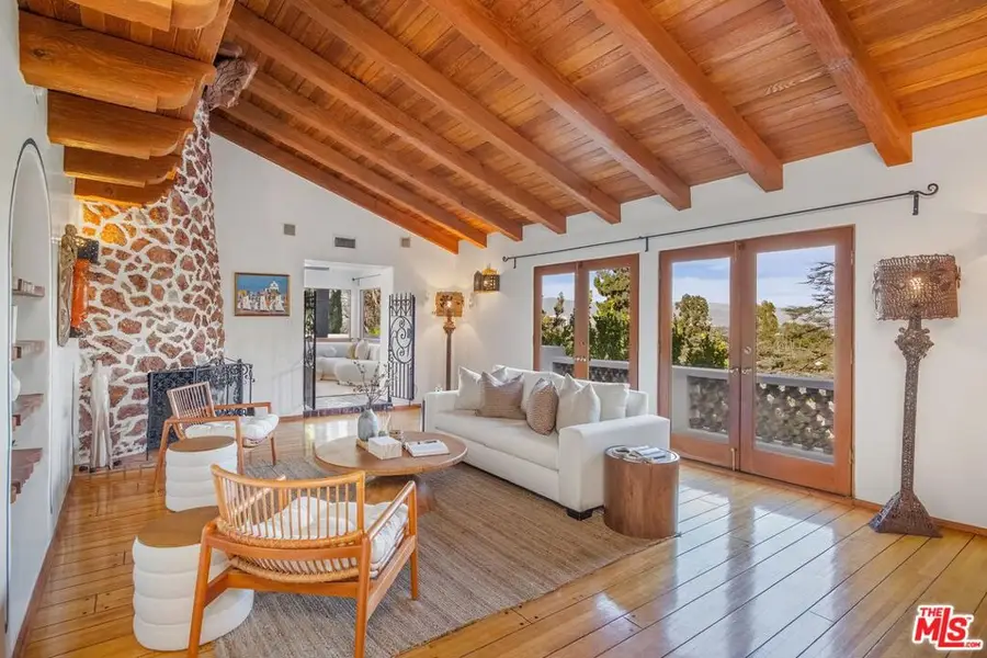 15012 Del Gado Drive, Sherman Oaks, CA 91403 - #3