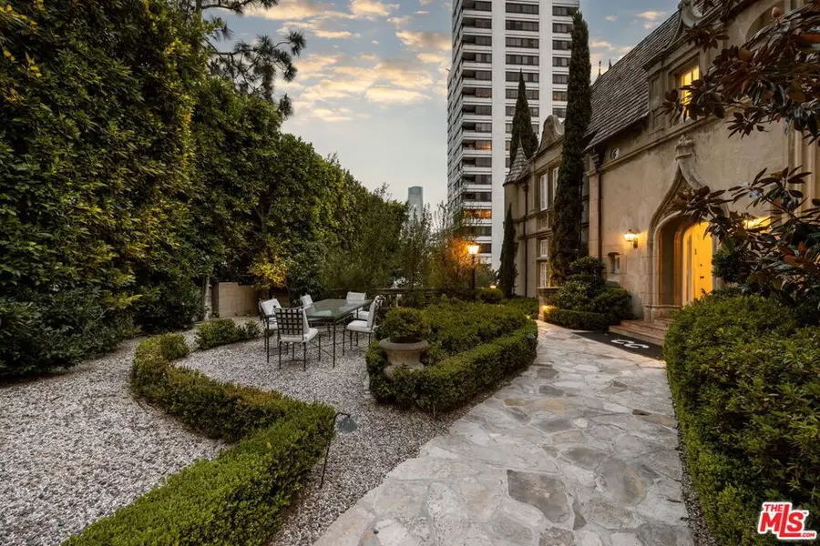 10341 Wilshire Boulevard, Los Angeles, CA 90024 - #2