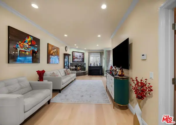 17914 Magnolia Boulevard #130, Los Angeles, CA 91316