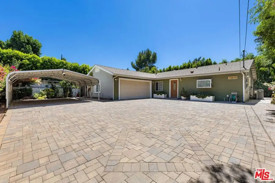 20628 Clark Street, Woodland Hills, CA 91367 - #2