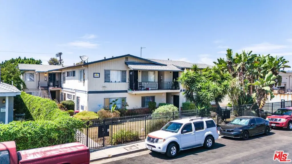 2027 S Ridgeley Drive, Los Angeles, CA 90016 - #1