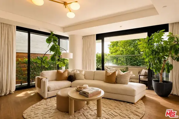 8420 W Sunset Boulevard #107, West Hollywood, CA 90069
