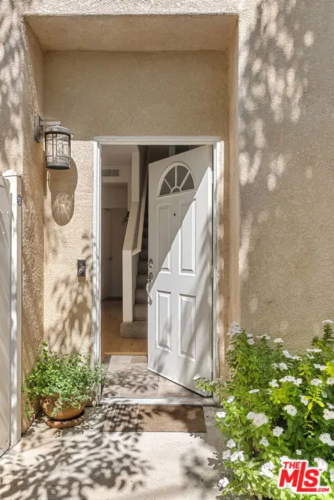 20300 Vanowen Street #44, Winnetka, CA 91306 - #2