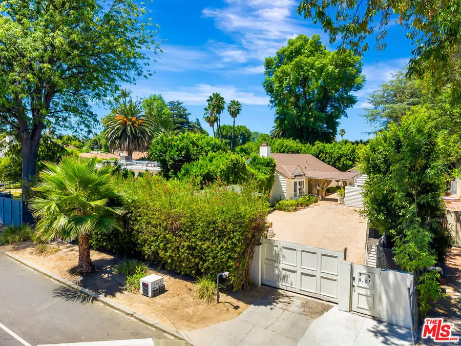 5923 N Corbin Avenue, Tarzana, CA 91356 - #3