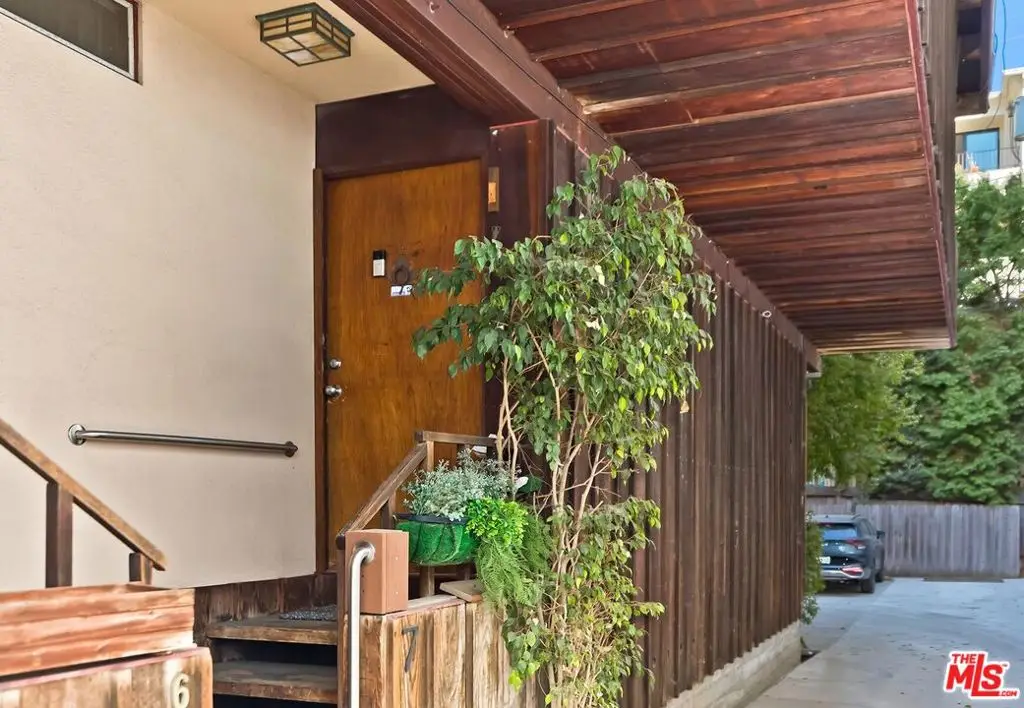 11616 Chenault Street #11, Los Angeles, CA 90049 - #1
