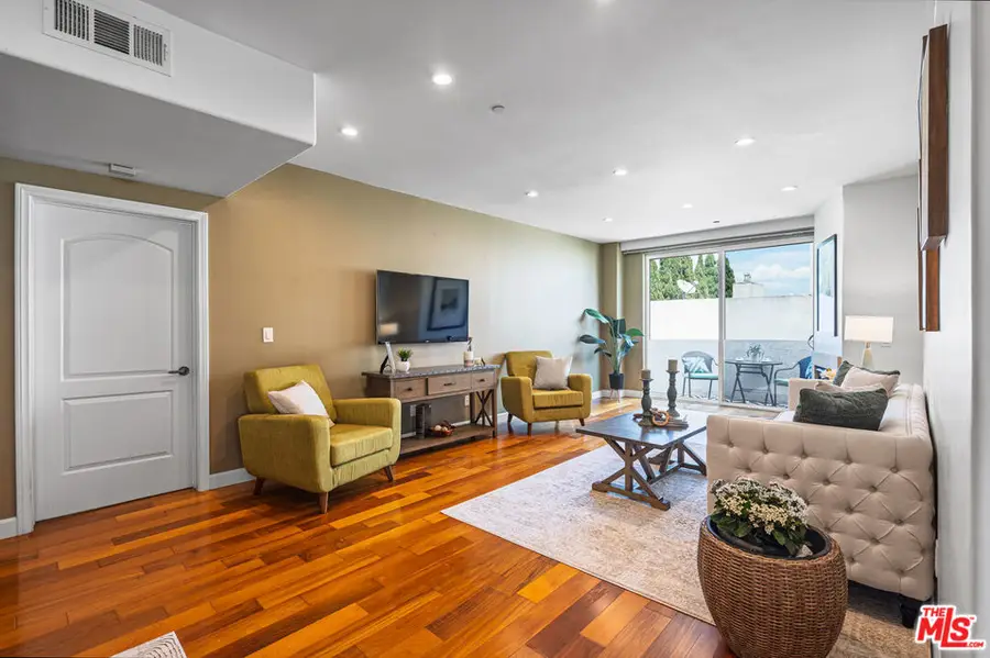 1540 Amherst Avenue #PH2, Los Angeles, CA 90025 - #3