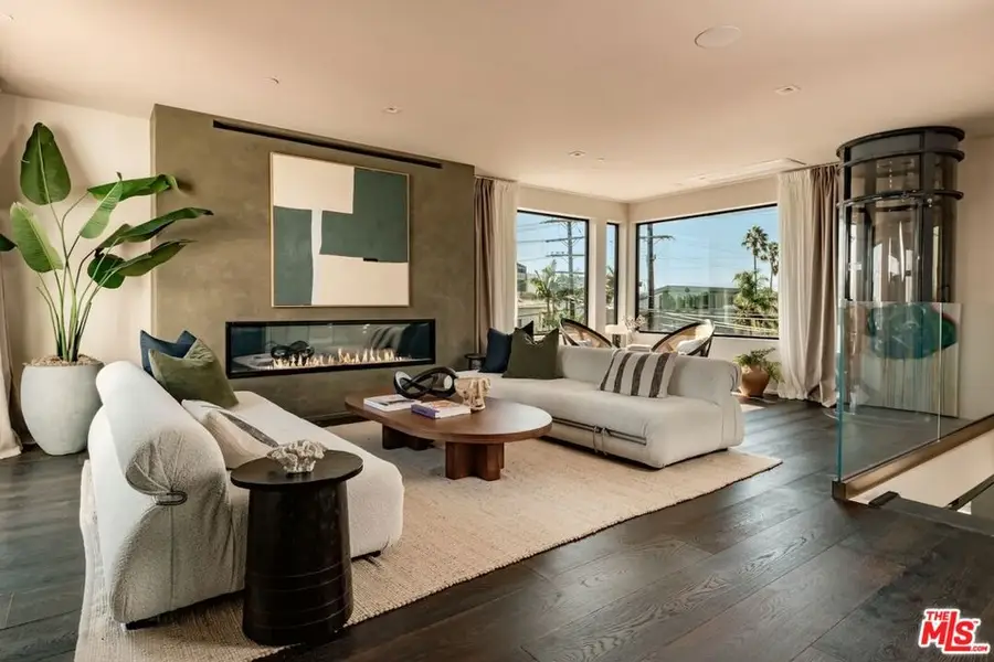 1208 Palms Boulevard, Venice, CA 90291 - #2