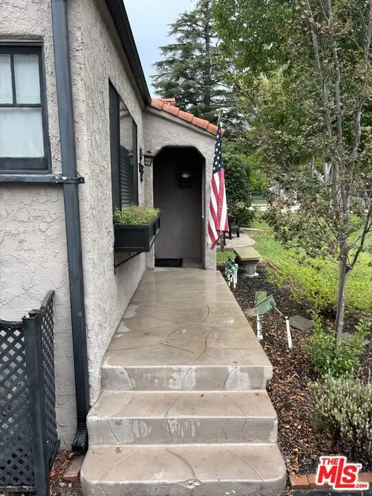 1431 N Hill Avenue, Pasadena, CA 91104 - #2