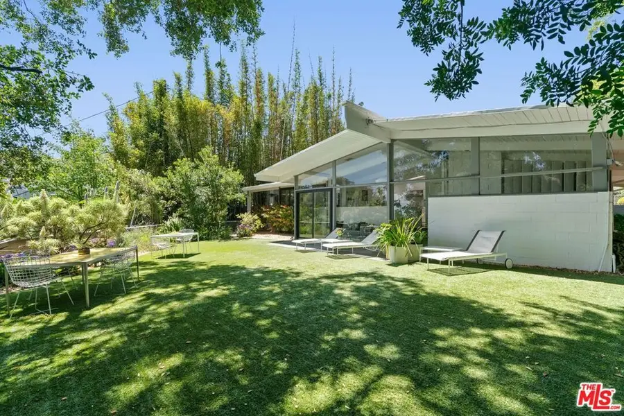 810 Bramble Way, Los Angeles, CA 90049 - #3