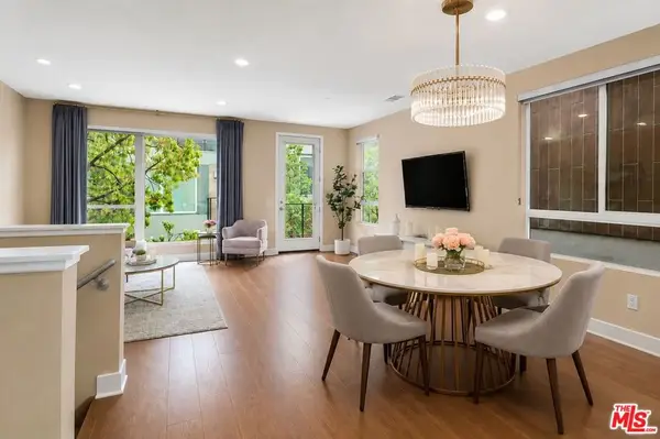 6749 Gill Way, Los Angeles, CA 90068