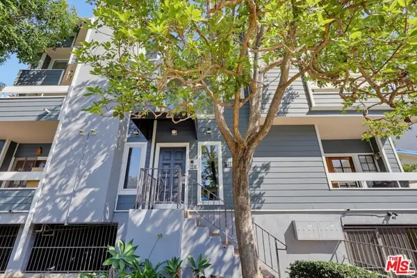 11818 Courtleigh Drive #104, Los Angeles, CA 90066