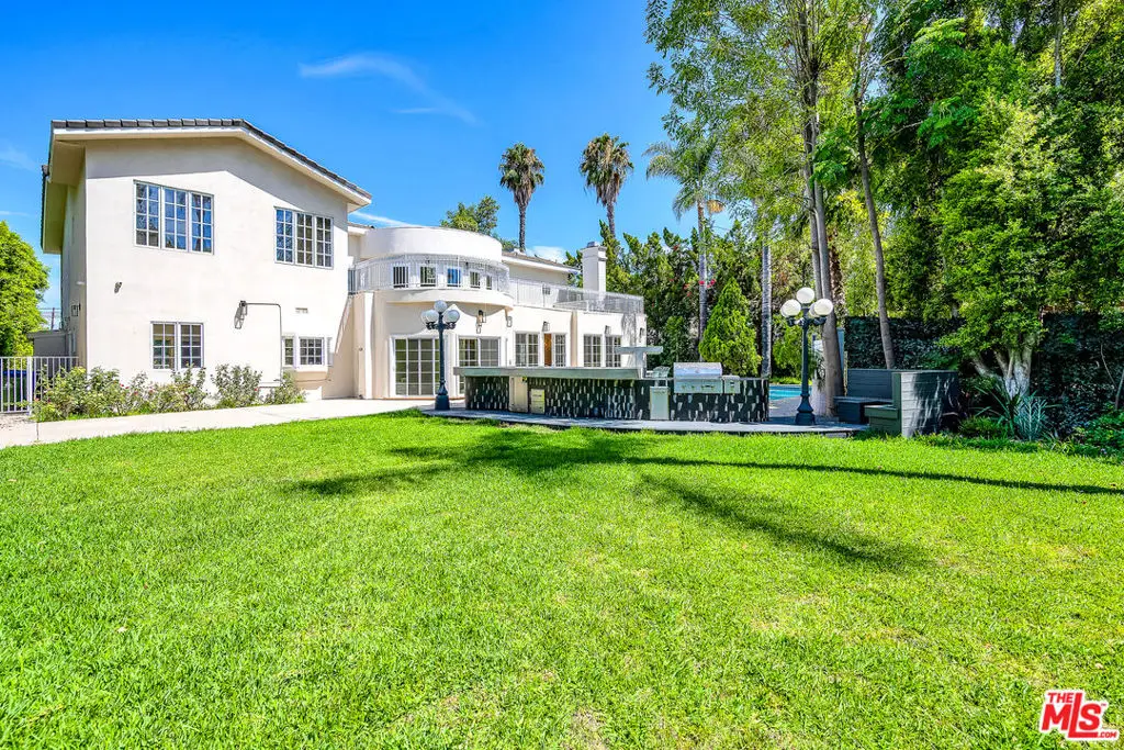 5545 Aura Avenue, Tarzana, CA 91356 - #1
