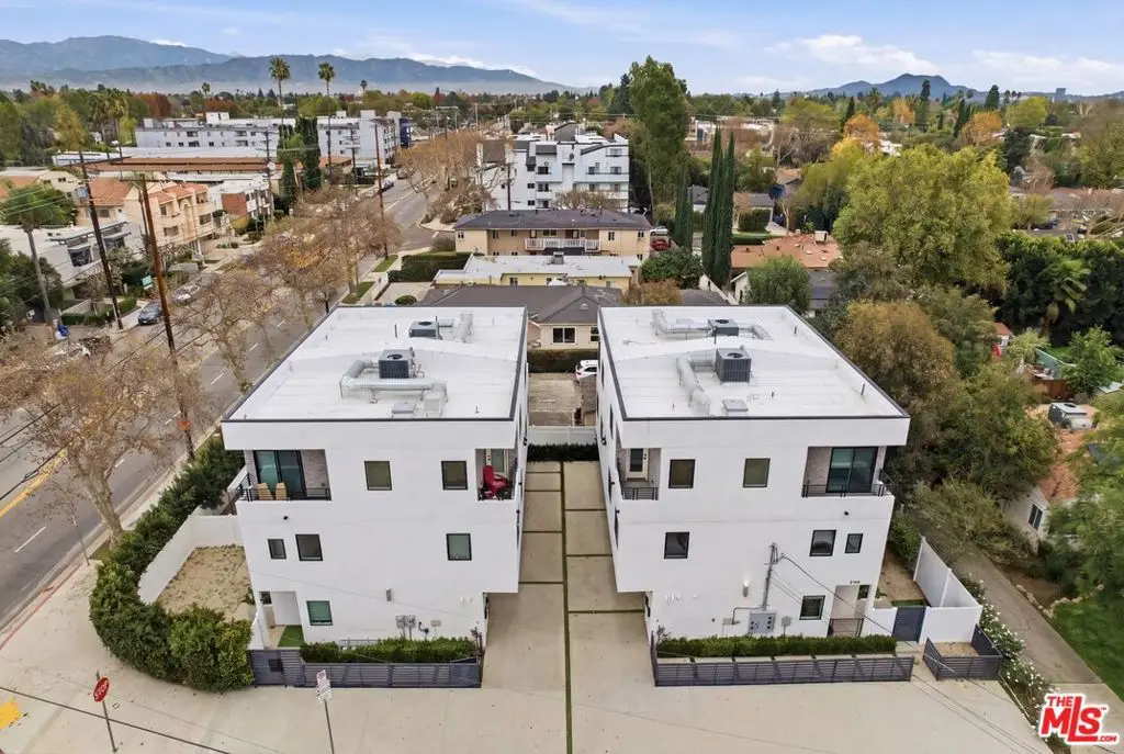 13822 Oxnard Street, Van Nuys, CA 91401 - #1