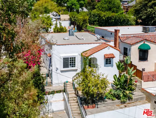 929 Dexter Street, Los Angeles, CA 90042